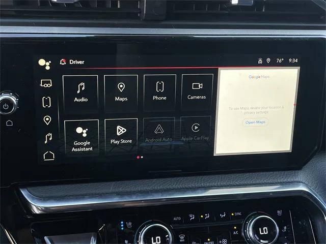 Photo of 2024 White Frost Tricoat GMC Sierra 3500