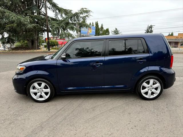 Photo of 2008 Nautical Blue Metallic Scion xB