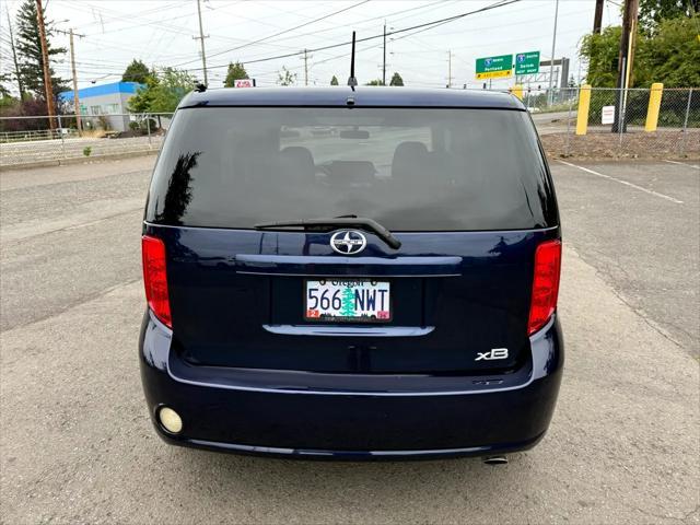 Photo of 2008 Nautical Blue Metallic Scion xB