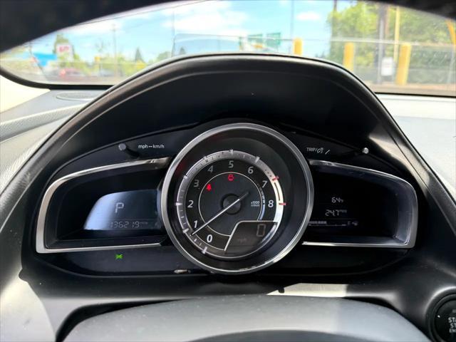Photo of 2016 Crystal White Pearl Mica Mazda CX-3