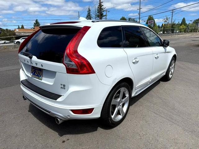 Photo of 2011 Ice White Volvo XC60