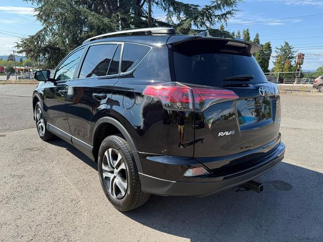 Photo of 2017 Black Toyota RAV4