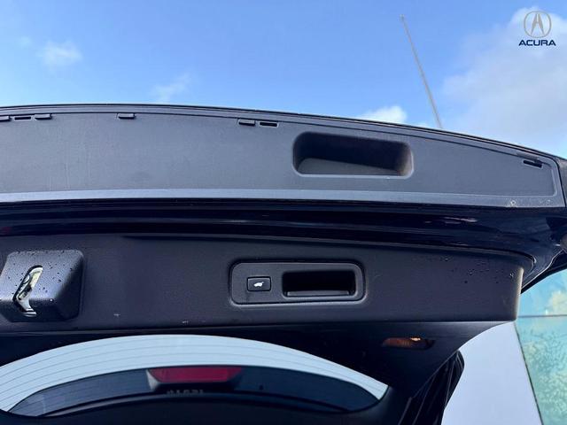 Photo of 2016 Crystal Black Pearl Acura RDX
