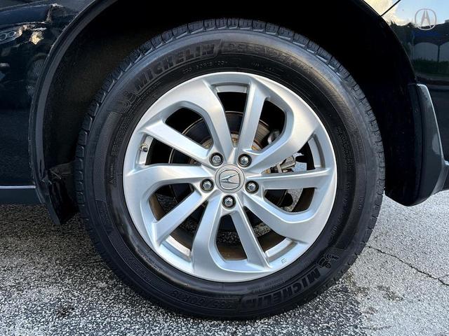 Photo of 2016 Crystal Black Pearl Acura RDX