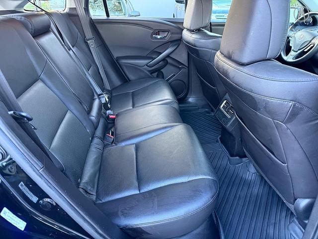 Photo of 2016 Crystal Black Pearl Acura RDX