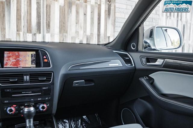 Photo of 2015 Florett Silver Metallic Audi SQ5