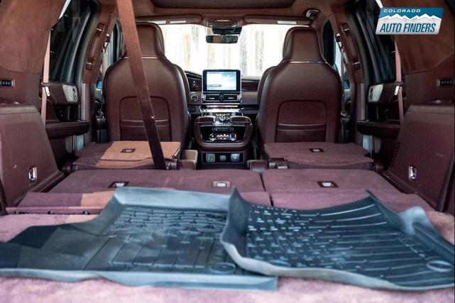 Photo of 2020 Infinite Black Lincoln Navigator
