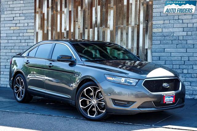Photo of 2018 Magnetic Metallic Ford Taurus