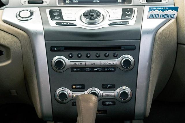 Photo of 2014 Super Black Nissan Murano