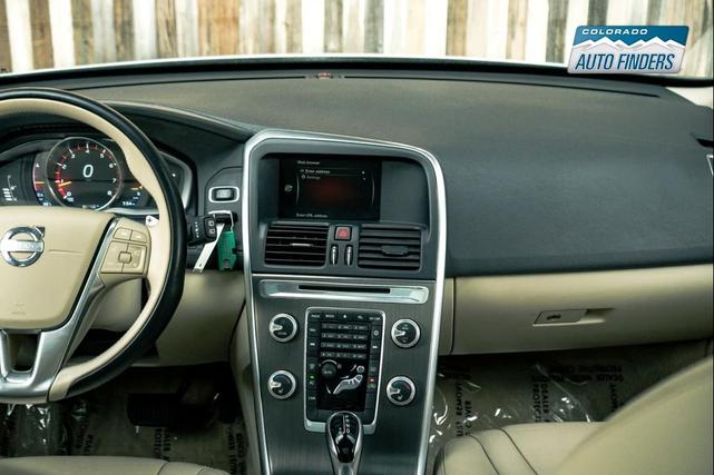 Photo of 2015 White Volvo XC60