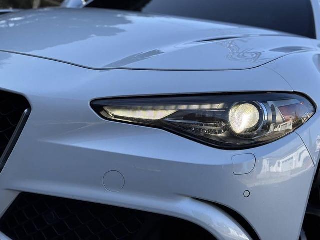 Photo of 2018 Trofeo White Tri-Coat Alfa Romeo Giulia