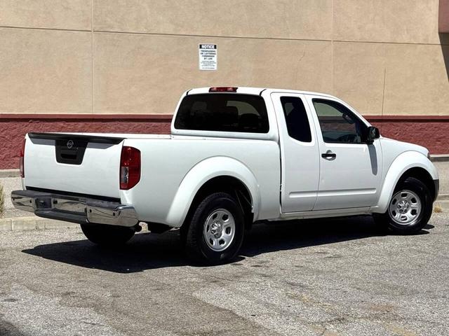 Photo of 2016 WHITE Nissan Frontier