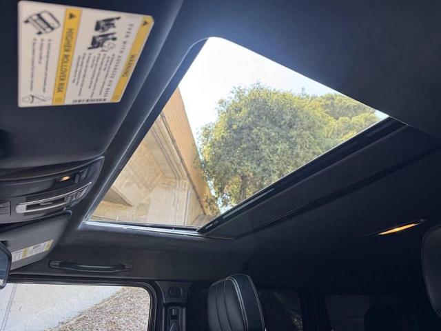 Photo of 2014 BLACK Mercedes-Benz G-Class