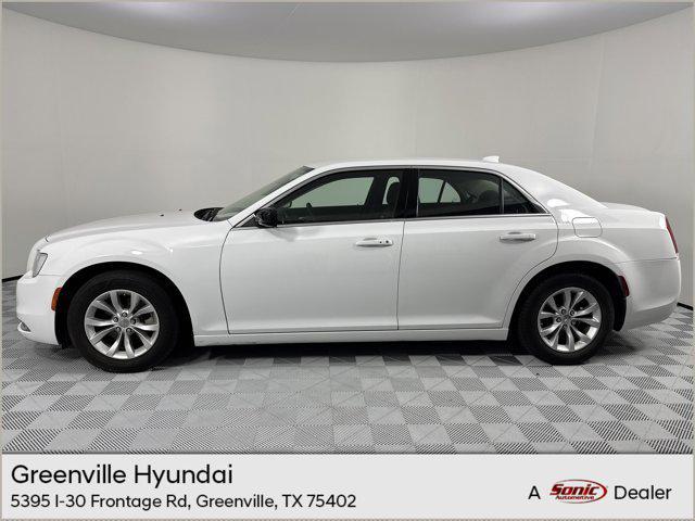 2023 Chrysler 300