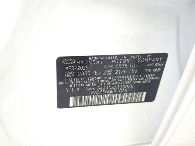 Photo of 2025 White Hyundai SONATA Hybrid
