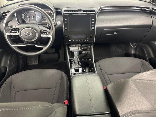 Photo of 2024 White Pearl Hyundai TUCSON