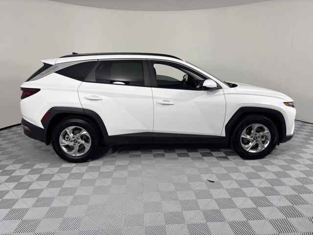 Photo of 2024 White Pearl Hyundai TUCSON