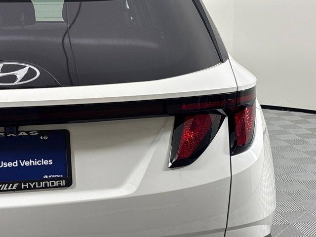 Photo of 2024 White Pearl Hyundai TUCSON
