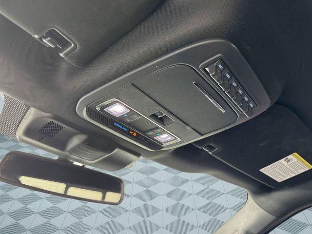Photo of 2022 White Ford F-150