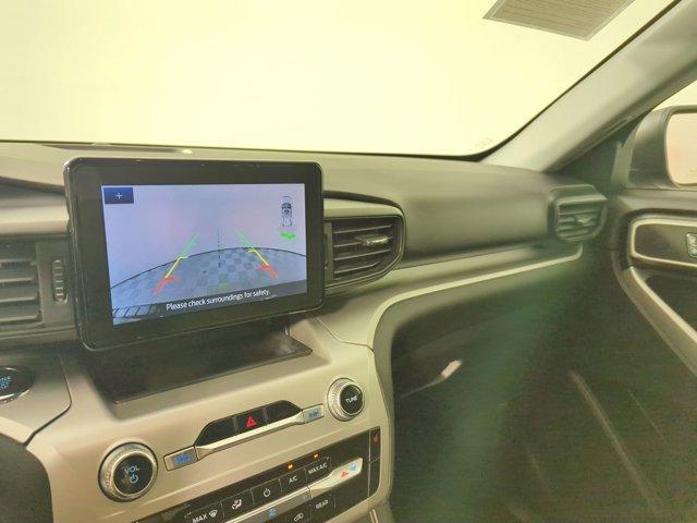 Photo of 2022 Black Ford Explorer