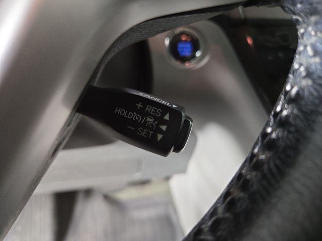 Photo of 2019 Predawn Gray Mica Toyota Sienna