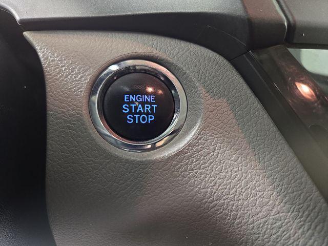 Photo of 2019 Predawn Gray Mica Toyota Sienna