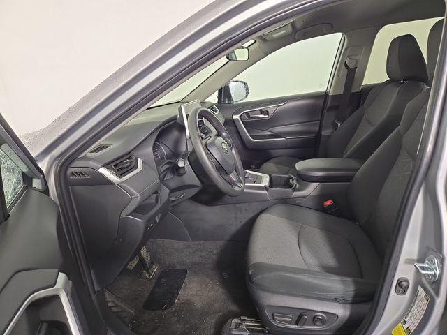 Photo of 2024 Silver Sky Metallic Toyota RAV4
