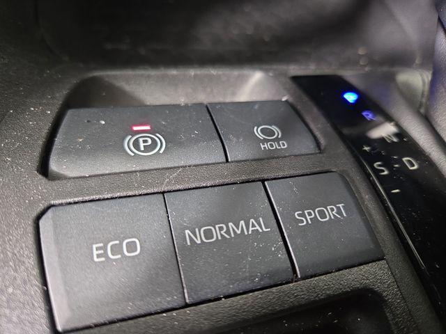 Photo of 2024 Silver Sky Metallic Toyota RAV4