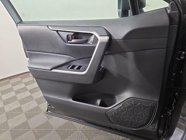 Photo of 2025 Magnetic Gray Metallic Toyota RAV4