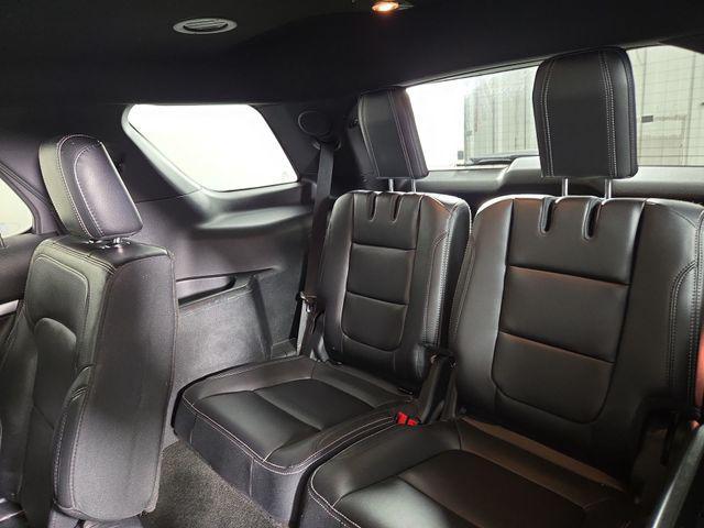Photo of 2017 Blue Jeans Metallic Ford Explorer