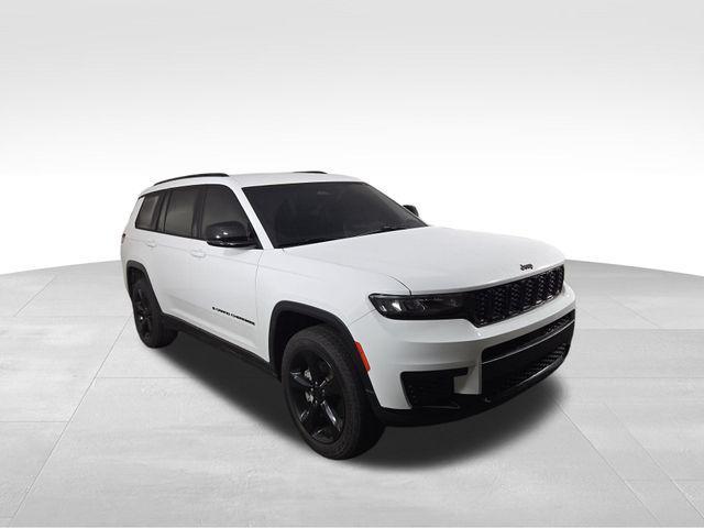 Photo of 2021 Bright White Clearcoat Jeep Grand Cherokee L