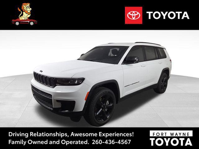 Photo of 2021 Bright White Clearcoat Jeep Grand Cherokee L