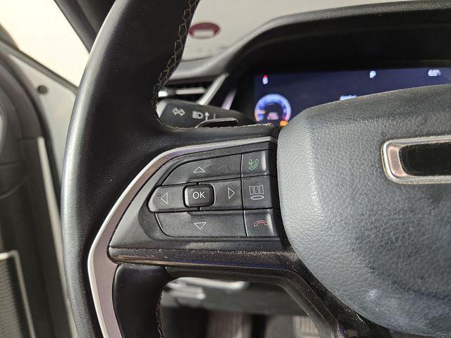 Photo of 2021 Bright White Clearcoat Jeep Grand Cherokee L