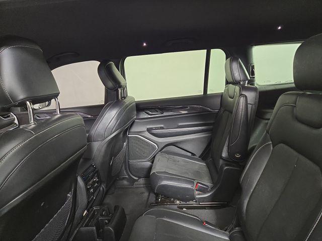 Photo of 2021 Bright White Clearcoat Jeep Grand Cherokee L