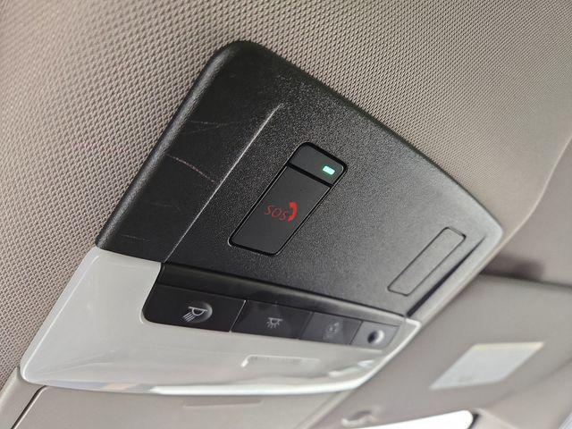 Photo of 2023 Pearl White Tricoat Nissan Rogue