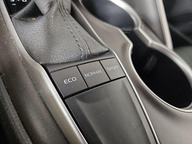 Photo of 2022 Midnight Black Metallic Toyota Camry