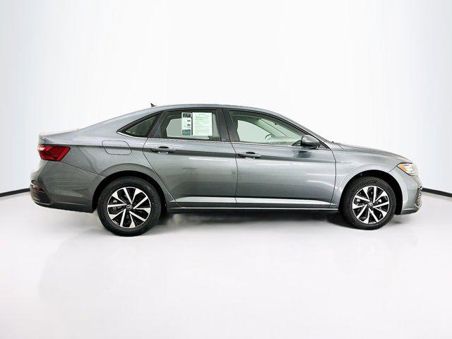 Photo of 2024 Platinum Gray Metallic Volkswagen Jetta