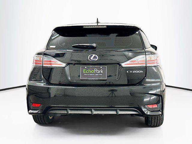 Photo of 2016 Obsidian Lexus CT 200h