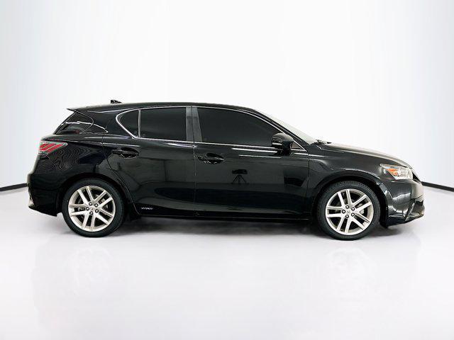 Photo of 2016 Obsidian Lexus CT 200h