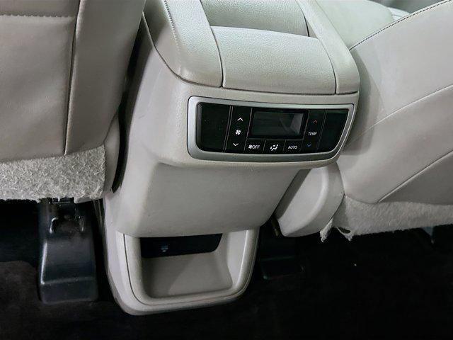 Photo of 2015 Blizzard Pearl Toyota Highlander