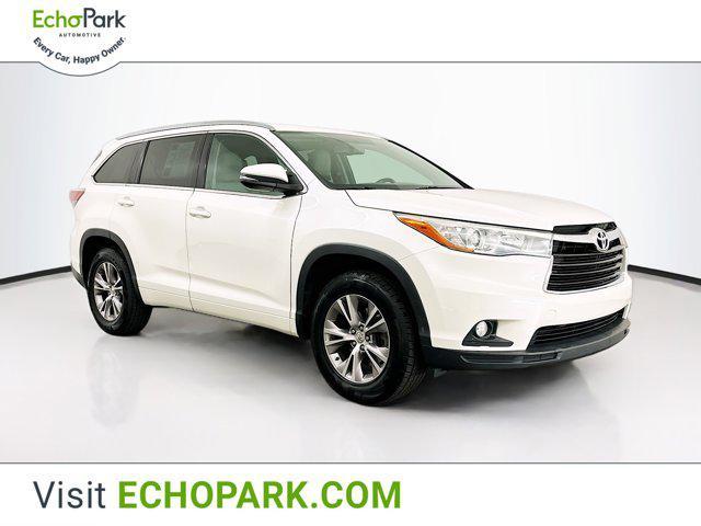Photo of 2015 Blizzard Pearl Toyota Highlander