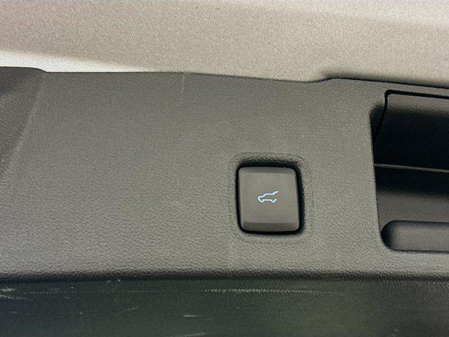 Photo of 2024 Iconic Silver Metallic Ford Escape