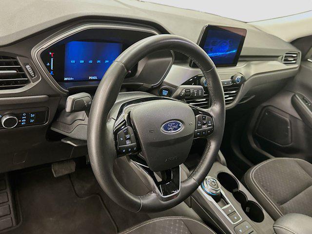 Photo of 2024 Iconic Silver Metallic Ford Escape