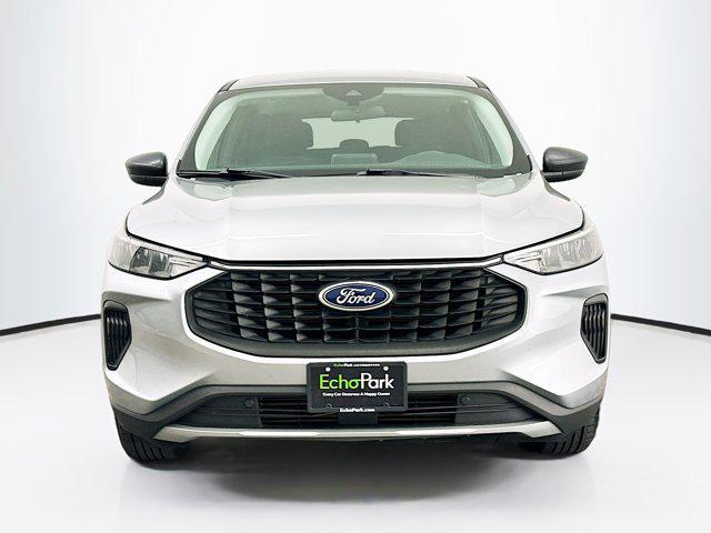 Photo of 2024 Iconic Silver Metallic Ford Escape