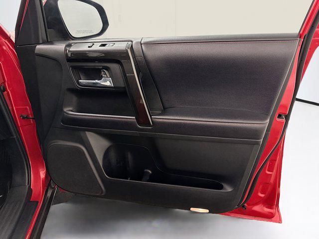 Photo of 2019 Barcelona Red Metallic Toyota 4Runner