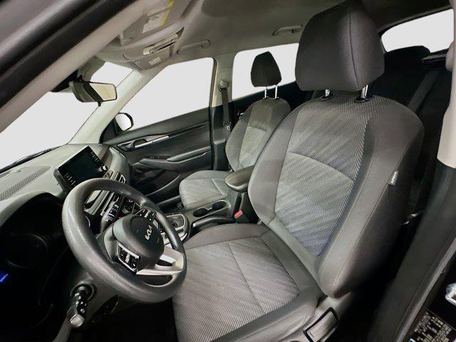 Photo of 2022 Cherry Black Kia Seltos