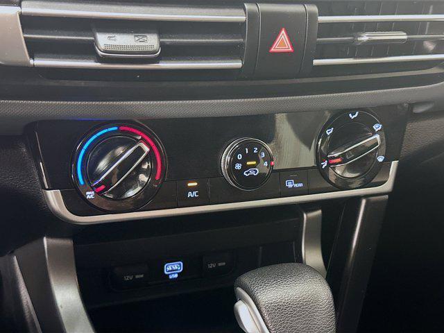 Photo of 2022 Cherry Black Kia Seltos
