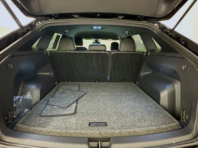 Photo of 2024 Deep Black Pearl Volkswagen Atlas Cross Sport