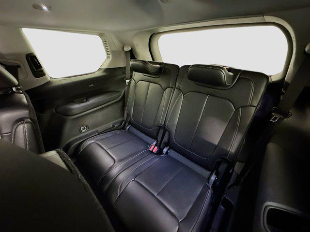 Photo of 2022 Rocky Mountain Pearlcoat Jeep Grand Cherokee L