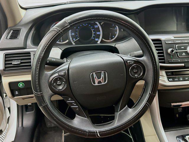 Photo of 2015 White Orchid Pearl Honda Accord